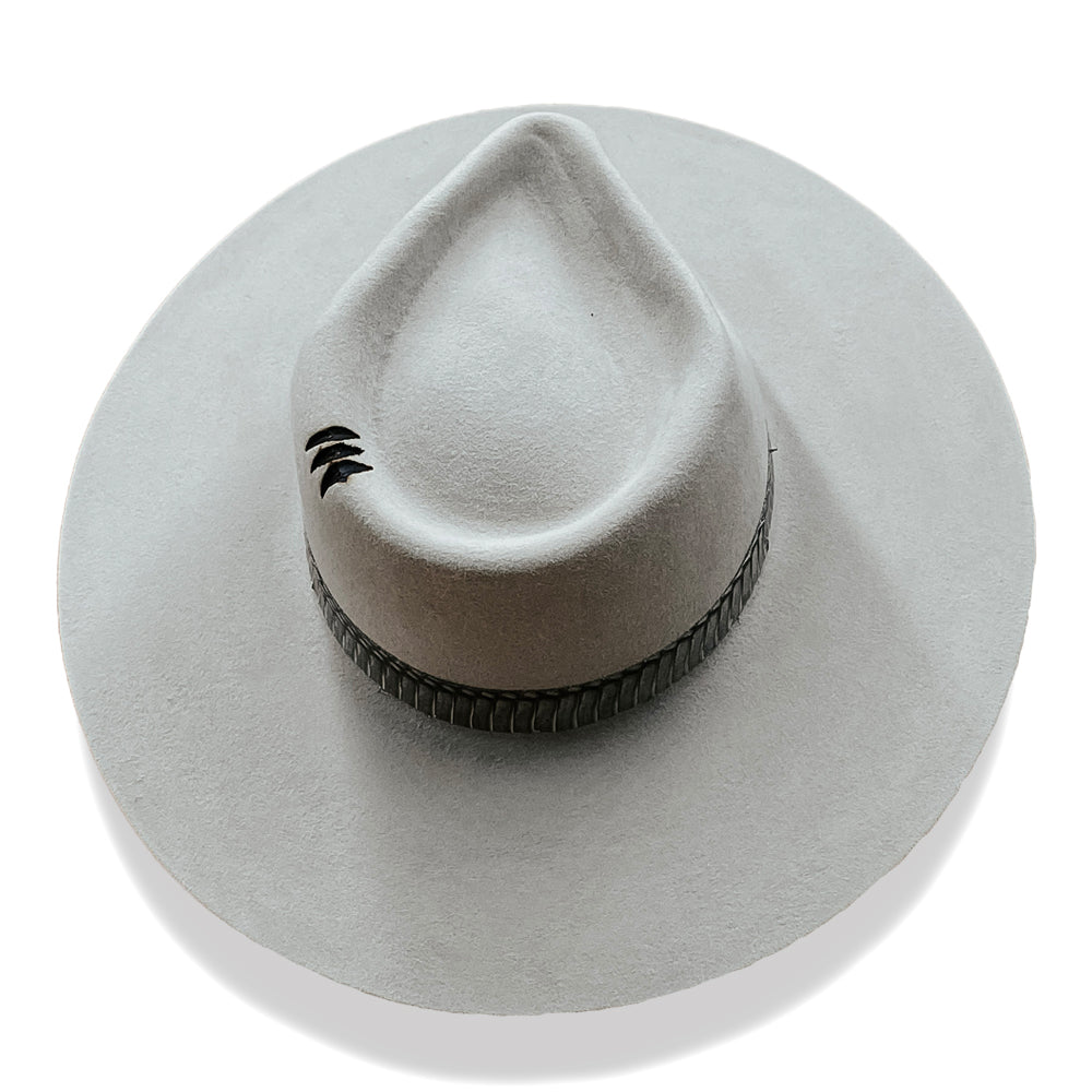 Asymmetrical cream with Snake ( snake not available )